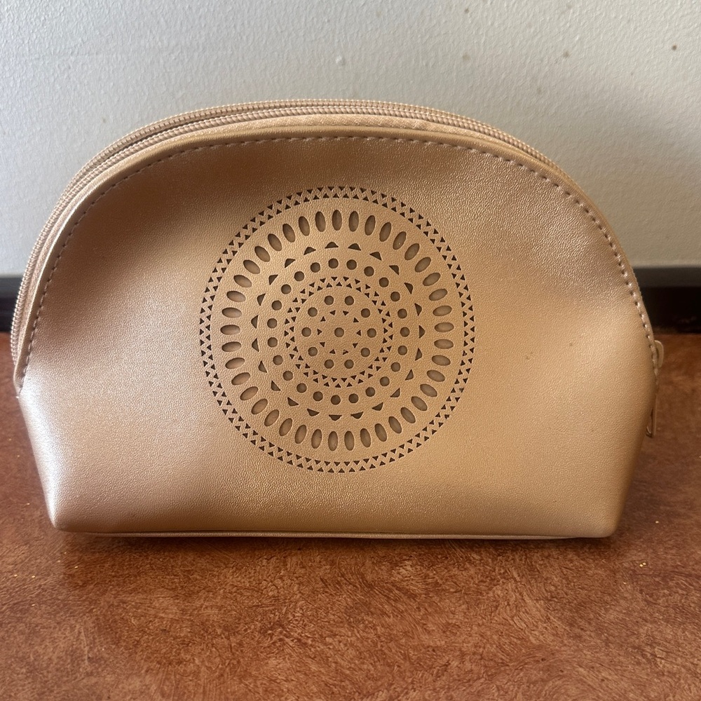 Neiman Marcus Elegant Tan Women's Bag